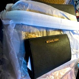 Michael Kors purse & wallet